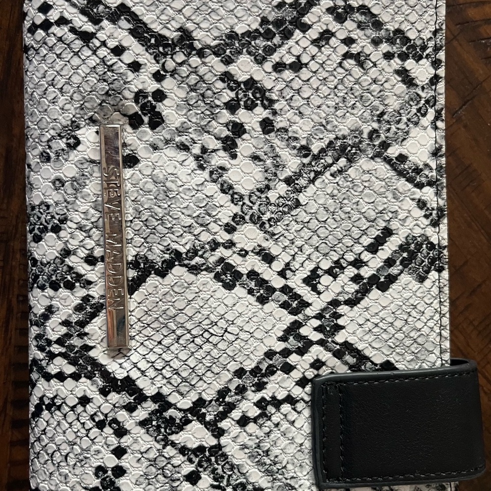 Steve Madden Monochrome Snakeskin Wallet